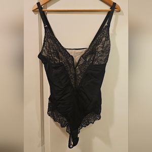 V-Neck Half Laced Bodysuit
